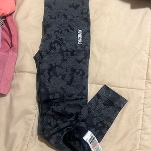 OG gymshark adapt camo leggings. Size small. Worn 3 times
